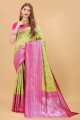 Banarasi Soie Zari, tissage de banarasi sari vert avec chemisier