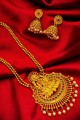collier de perles pierres dorées