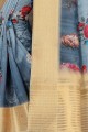 lin bleu acier et sari de soie