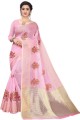 Saris en rose, filet de pêche avec tissage