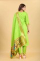 salwar kameez en soie imprimée vert clair avec dupatta