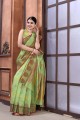 saris vert clair en soie avec tissage