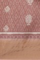 tissage de sari en soie mauve