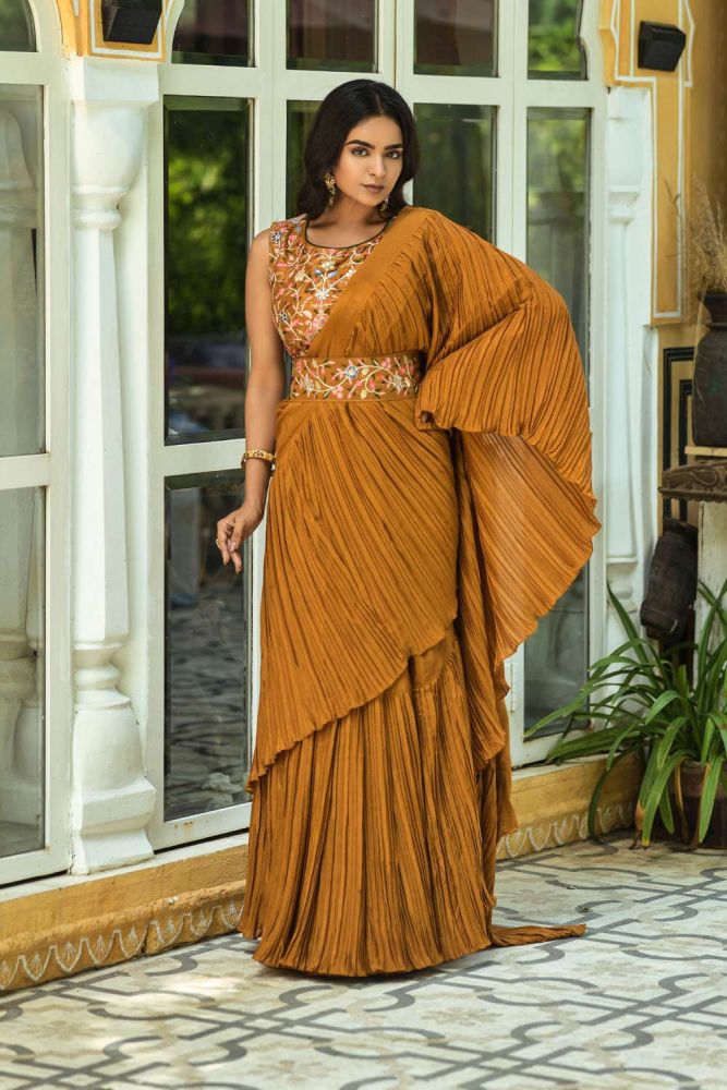 Mustard Party Wear Saree en ligne sari de soie d art de designer avec blouse Georgette chez Shopkund SR23294